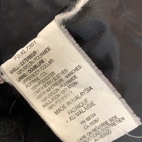 - Columbia• Black Windbreaker - Picture 3 of 7